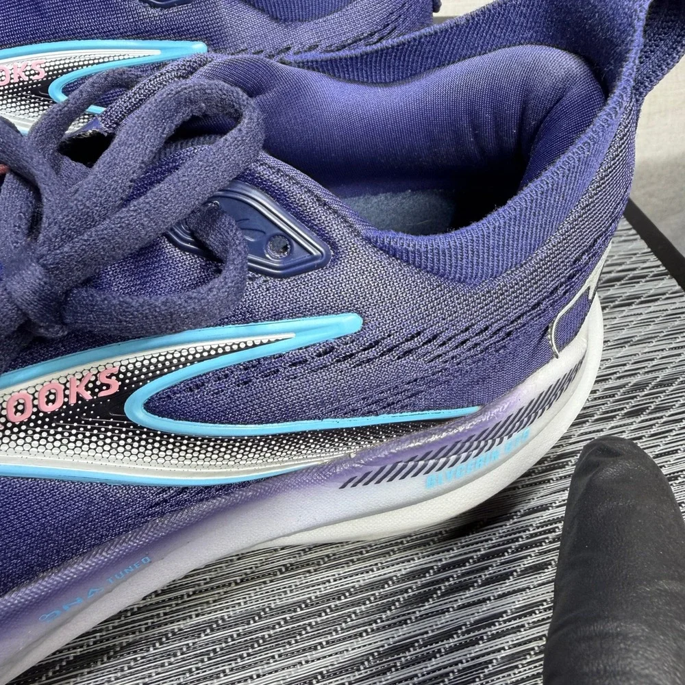 Brooks wear scuffs